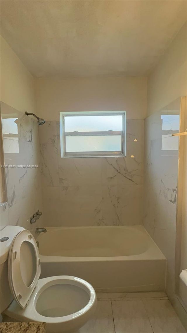 4616 NW 39th St , Lauderdale Lakes, FL 33319 Photo