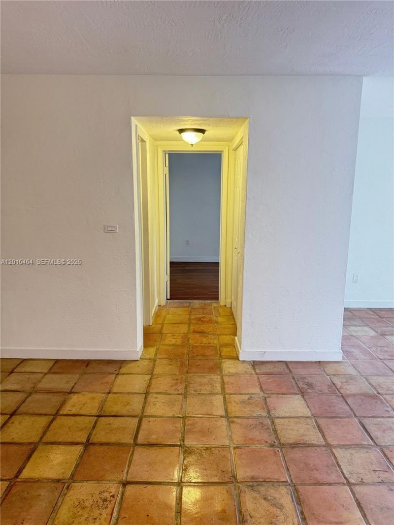 1205 Mariposa Ave, Unit 301, Coral Gables, FL 33146 Photo