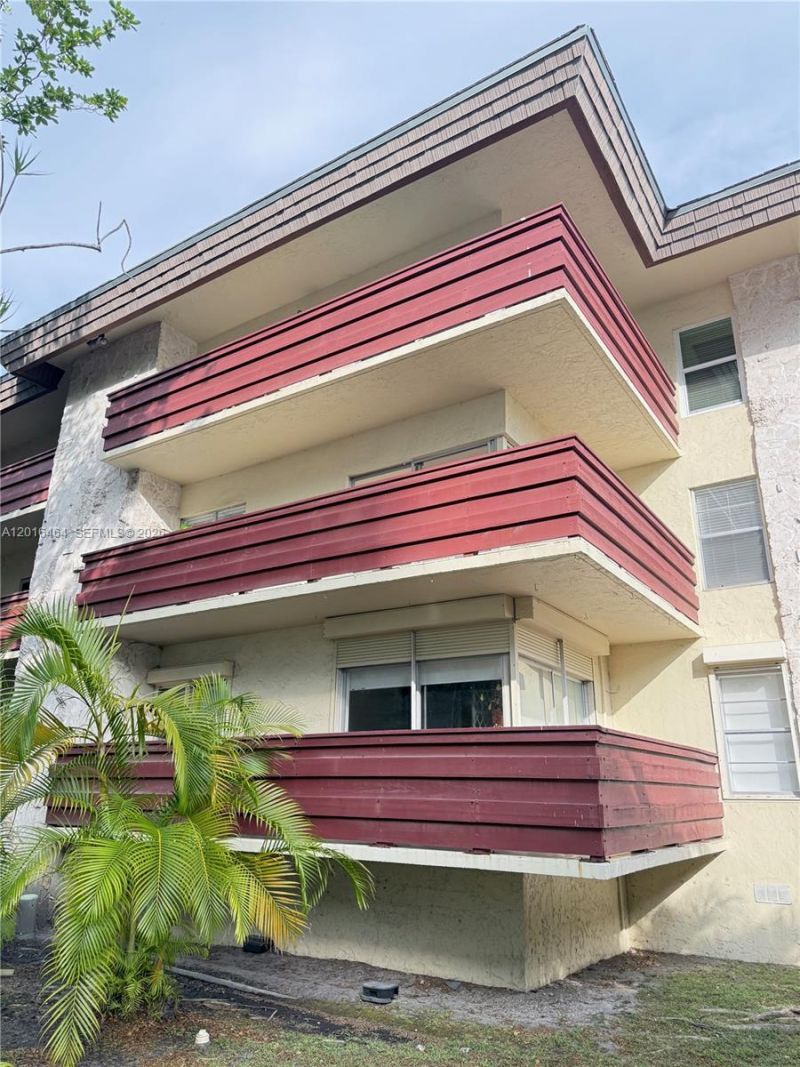 1205 Mariposa Ave , Unit 301, Coral Gables, FL 33146 Photo
