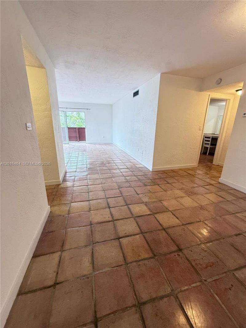 1205 Mariposa Ave, Unit 301, Coral Gables, FL 33146 Photo