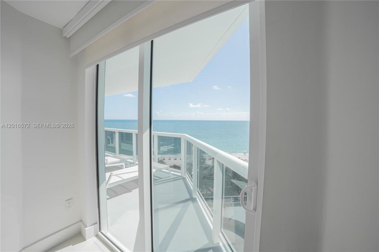 6301 Collins Ave , Unit 1102, Miami Beach, FL 33141 Photo