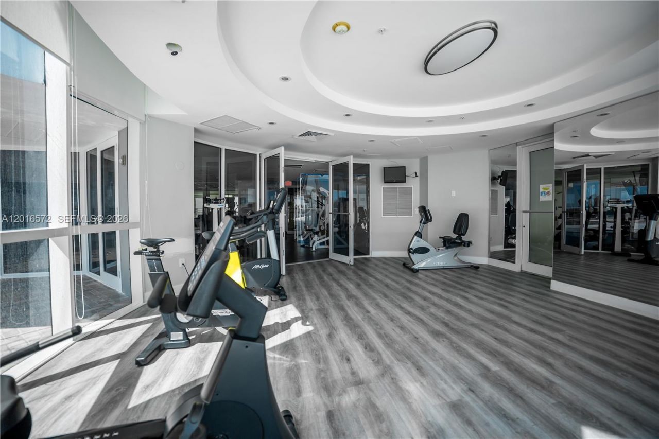 6301 Collins Ave , Unit 1102, Miami Beach, FL 33141 Photo