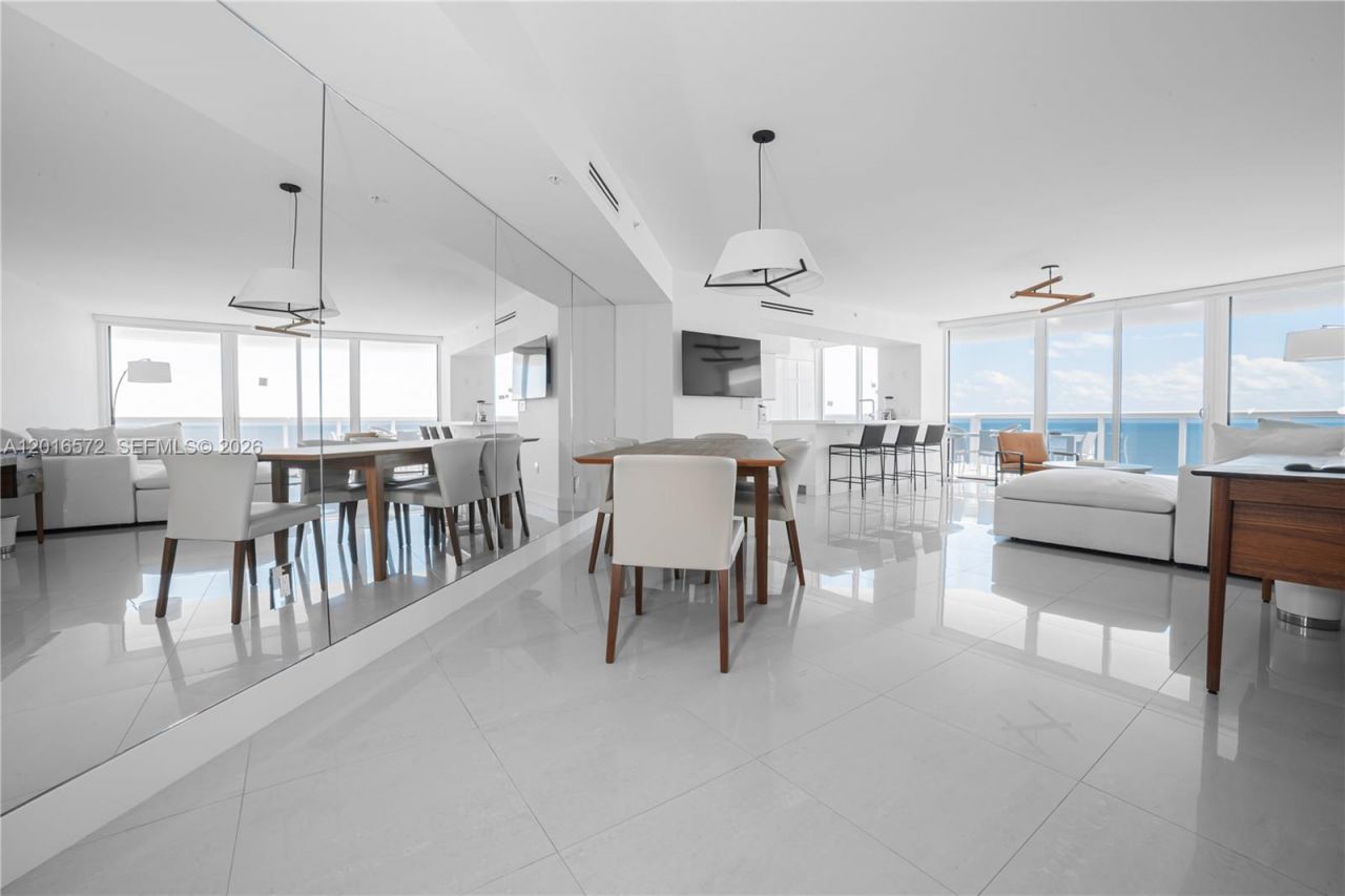 6301 Collins Ave , Unit 1102, Miami Beach, FL 33141 Photo