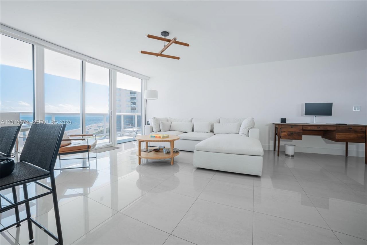 6301 Collins Ave , Unit 1102, Miami Beach, FL 33141 Photo