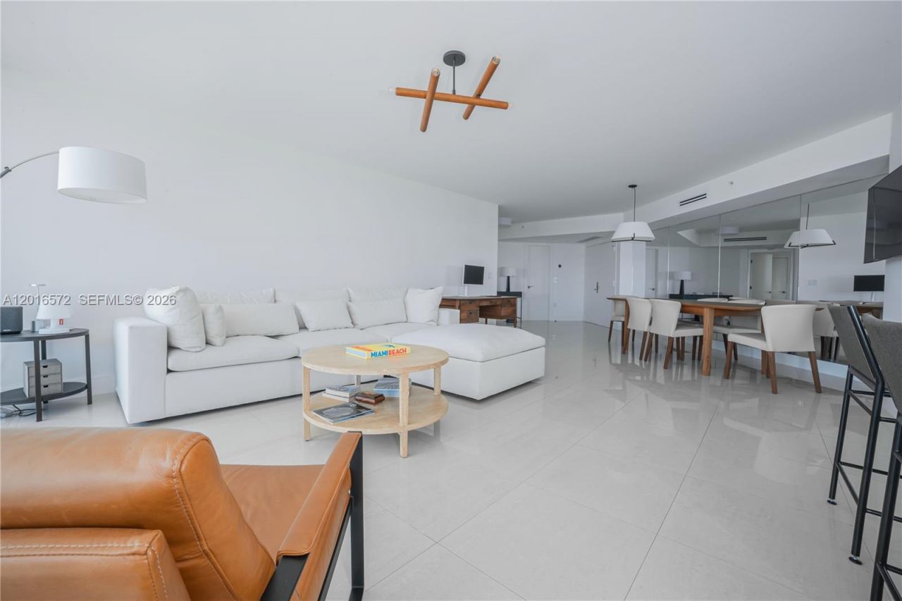 6301 Collins Ave , Unit 1102, Miami Beach, FL 33141 Photo