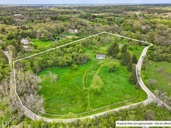 266 Steeplechase Road , Barrington, IL 60010