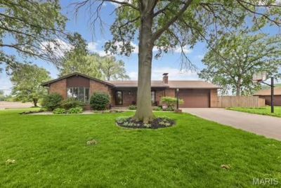 630 Robert Place, Dupo, IL 62239 Main Photo