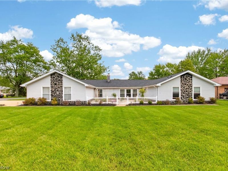 9205 W 130th Street, North Royalton, OH 44133 Photo 2