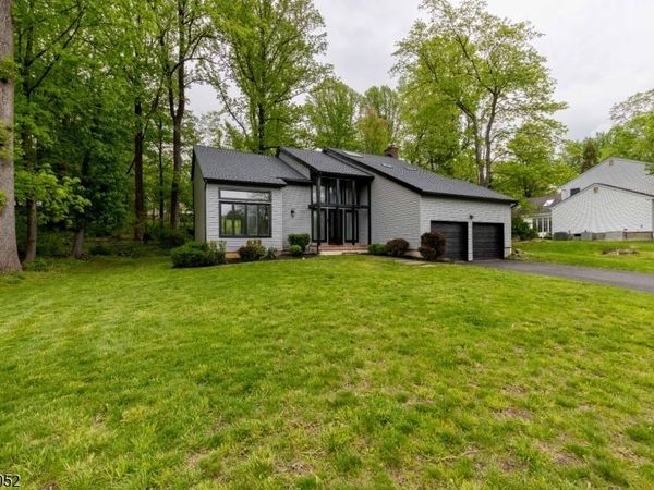 9 Wick Ln, Randolph, NJ 07869