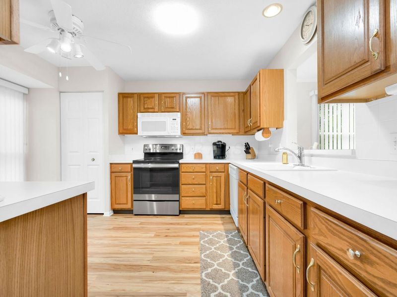 1210 Shawnee Trace , Bellefontaine, OH 43311 Photo 6