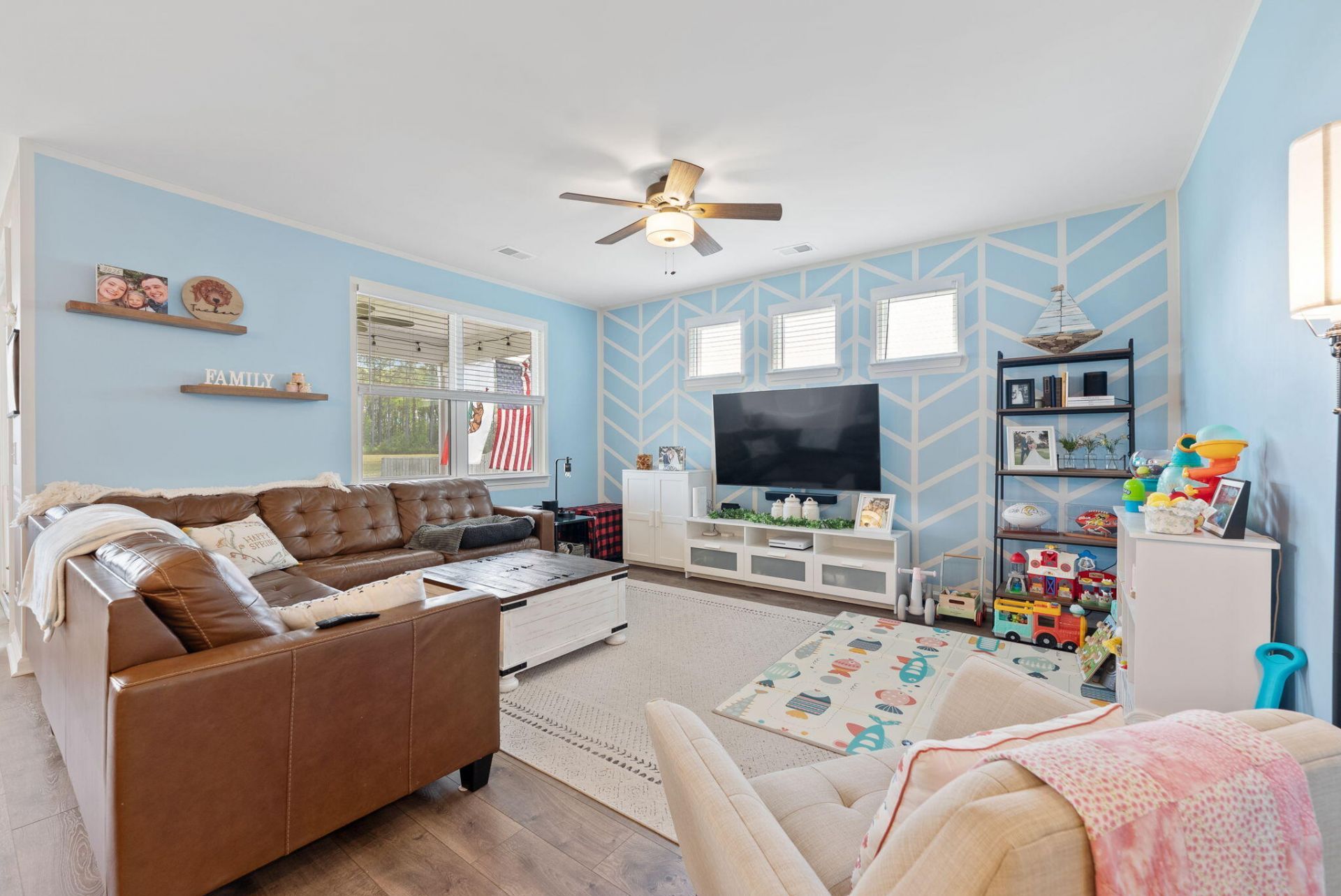 173 Greenwich Drive Photo 12