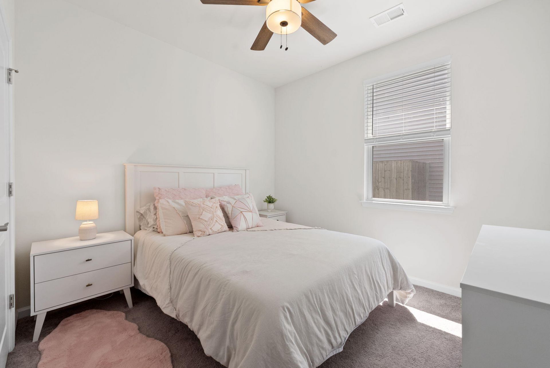 173 Greenwich Drive Photo 19