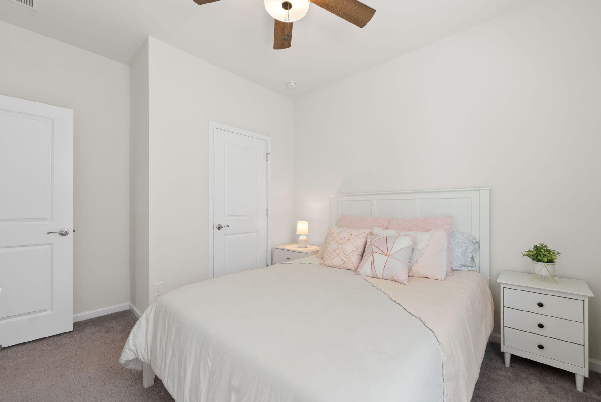173 Greenwich Drive Photo 20