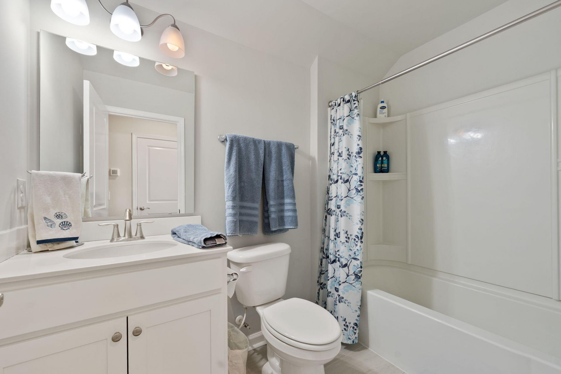 173 Greenwich Drive Photo 21
