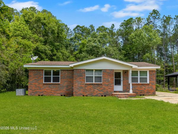 8900 Townsend Terrace, Ocean Springs, MS 39564