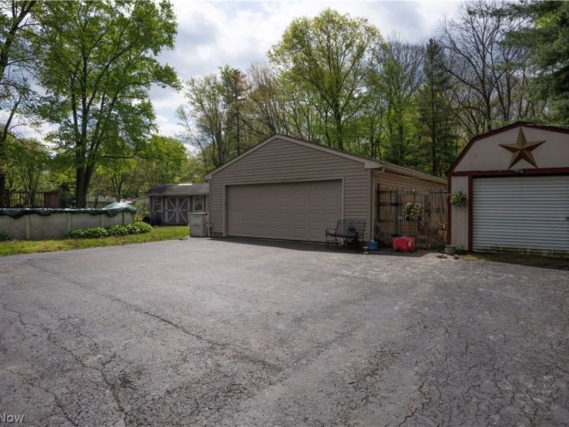 1526 W Park Ave, Niles, OH 44446 Photo 8