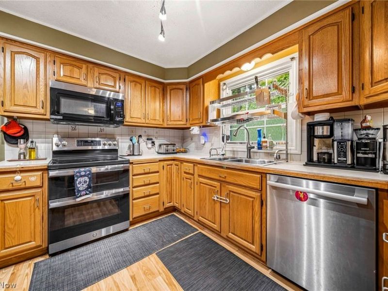 6453 Old Woods Road, Ashtabula, OH 44004 Photo 10