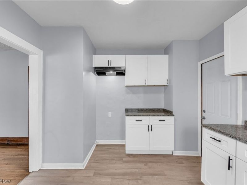 11913 Buckingham Avenue, Unit 1/DN, Cleveland, OH 44120 Photo 11