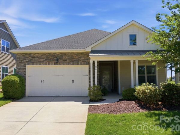 261 Stone Mountain Way, Denver, NC 28037