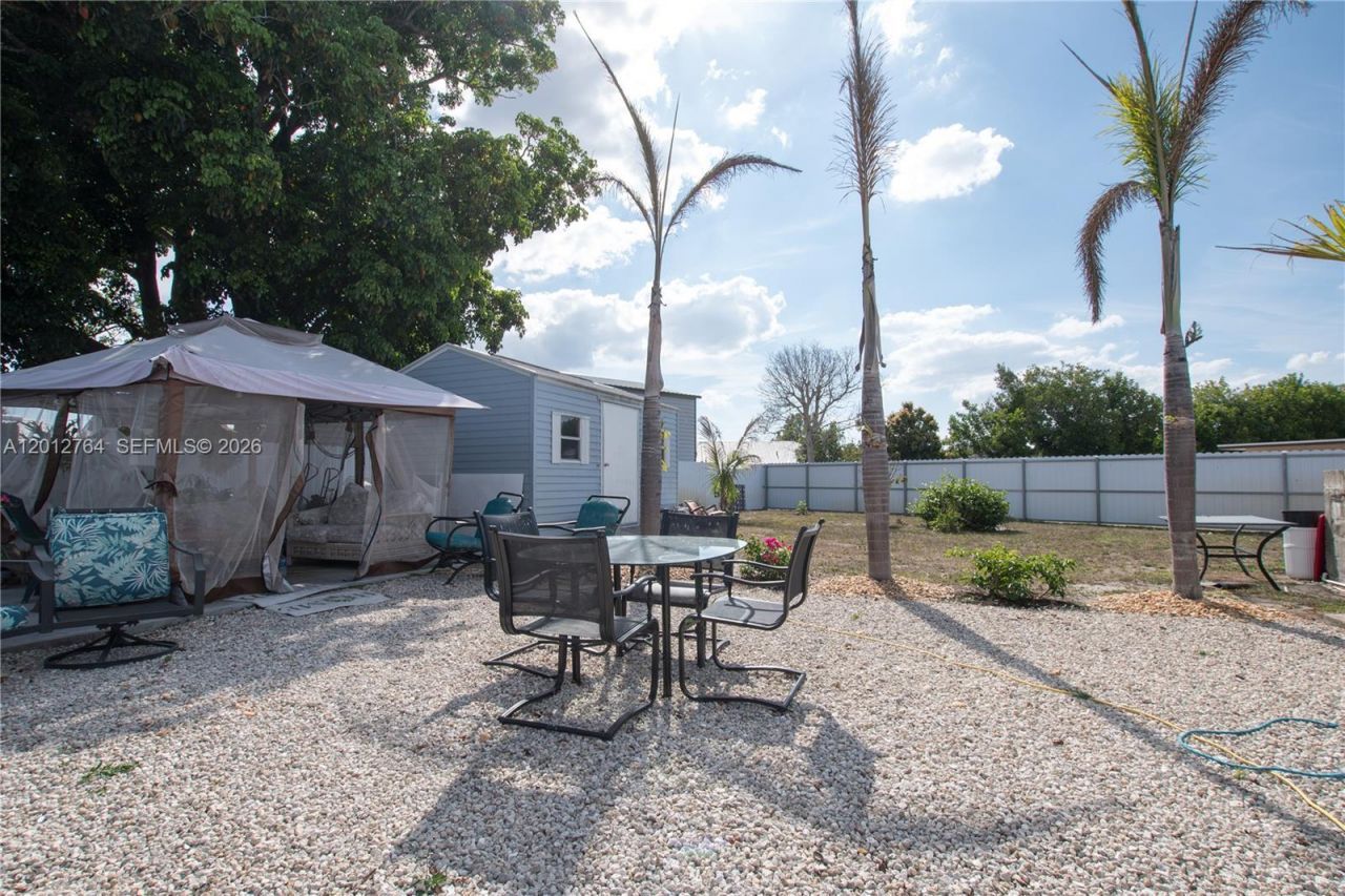 109 Durland Ave , Lehigh Acres, FL 33936 Photo