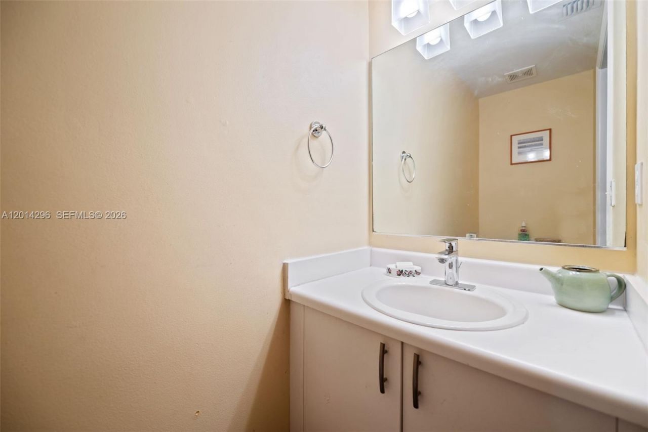 1456 Veracruz Ln , Unit 4-5, Weston, FL 33327 Photo