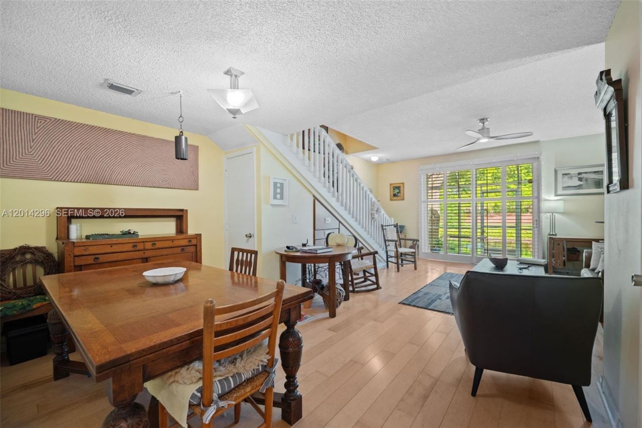 1456 Veracruz Ln , Unit 4-5, Weston, FL 33327 Photo