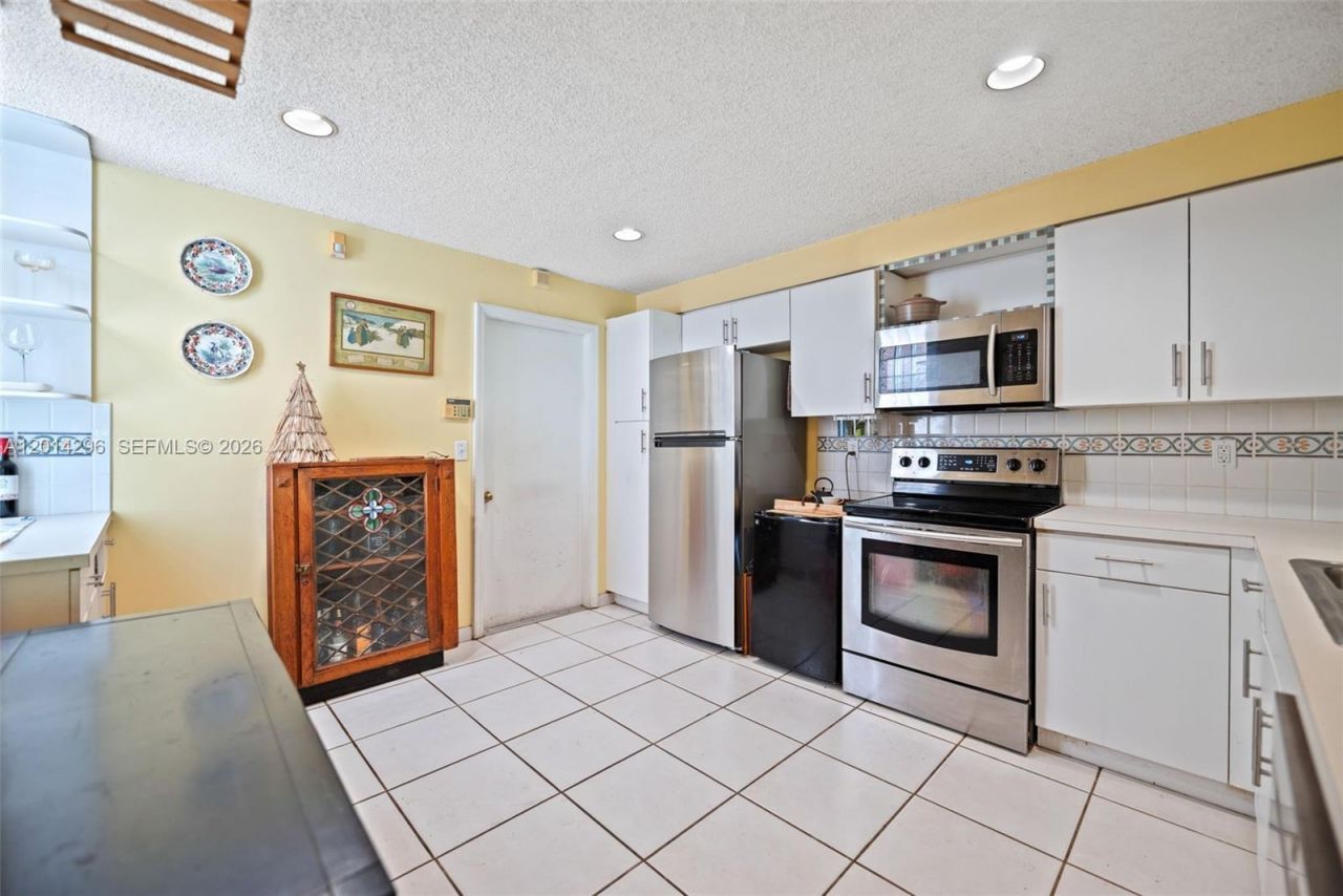 1456 Veracruz Ln , Unit 4-5, Weston, FL 33327 Photo