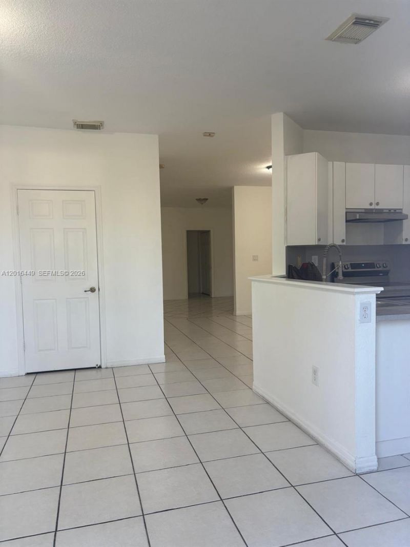 8525 SW 165th Pl, Unit 8525, Miami, FL 33193 Photo
