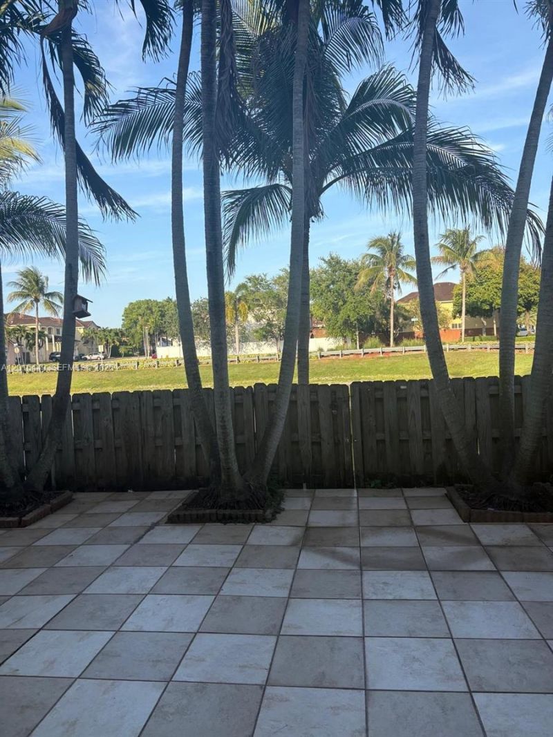 8525 SW 165th Pl, Unit 8525, Miami, FL 33193 Photo