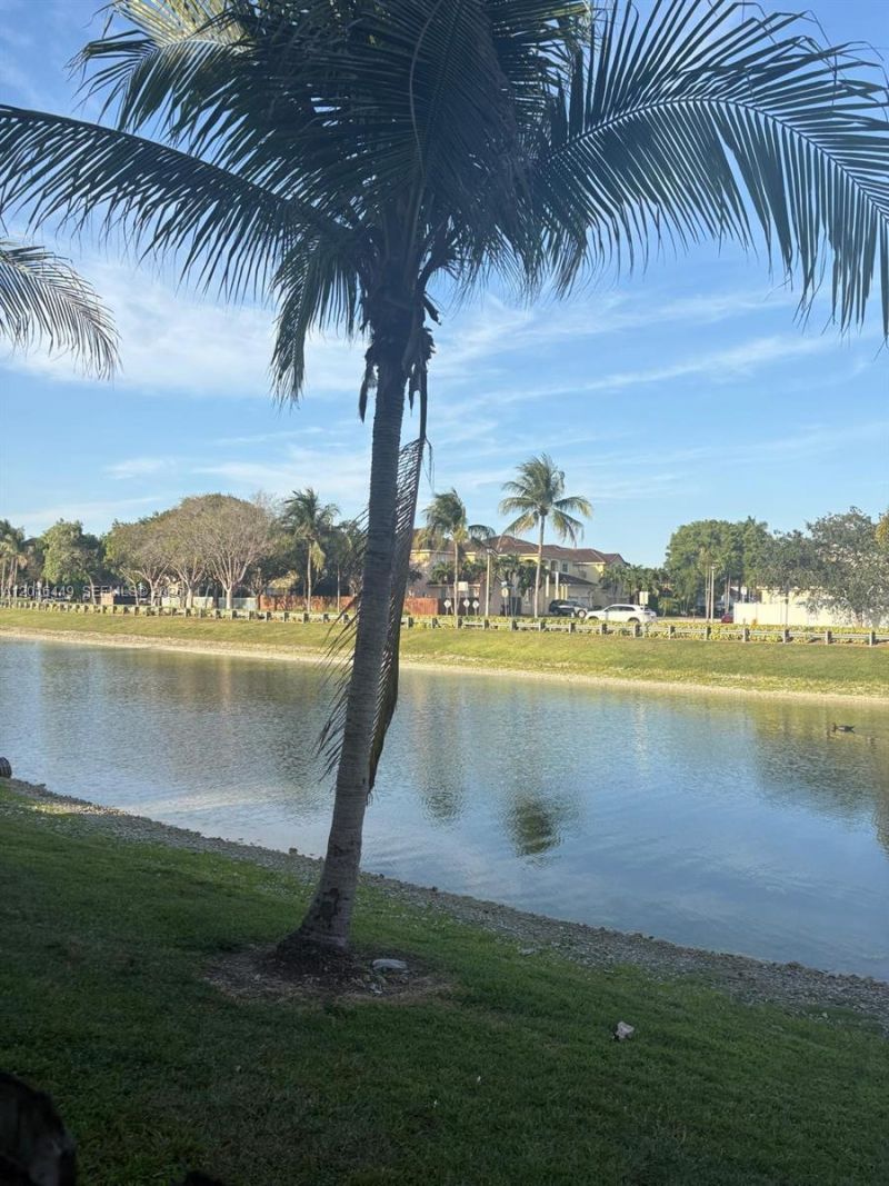 8525 SW 165th Pl, Unit 8525, Miami, FL 33193 Photo