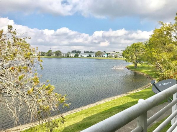 3473 NW 44th St , Unit 205, Oakland Park, FL 33309