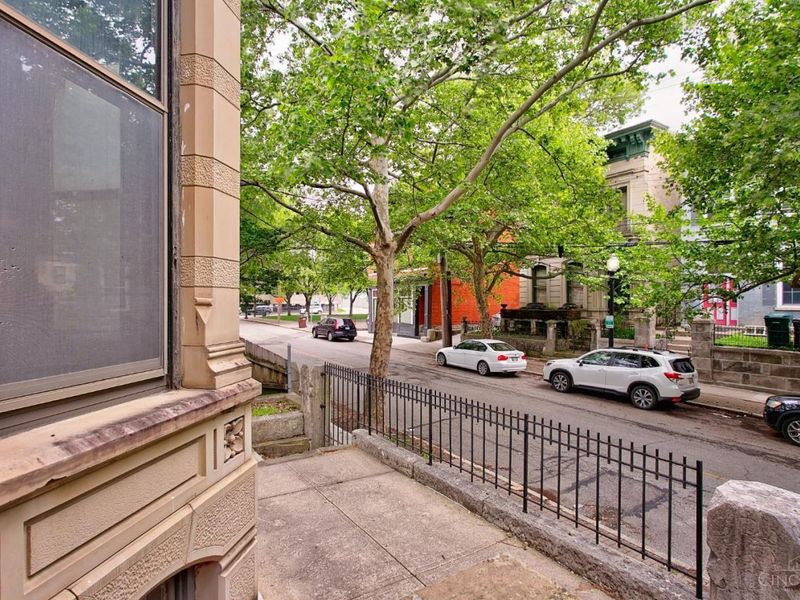 414 Clark Street, Cincinnati, OH 45203 Photo 3