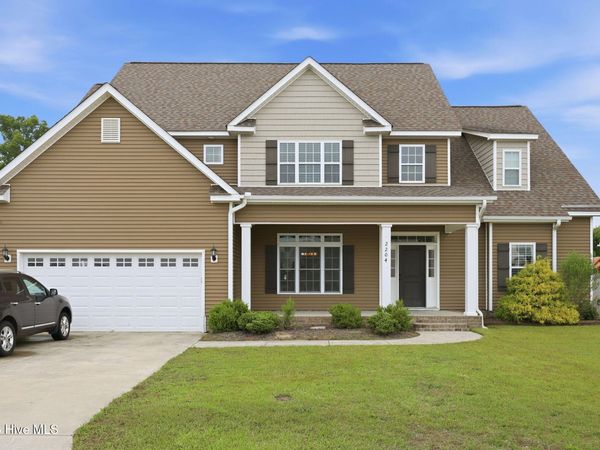 2204 Birch Hollow Drive, Winterville, NC 28590