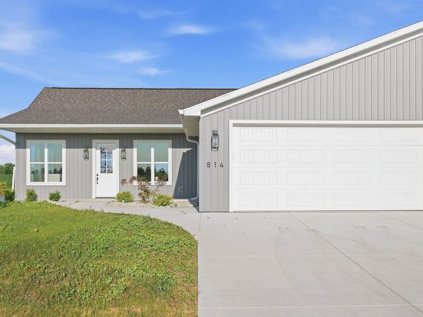 814 Lakeview Lane, Ripon, WI 54971