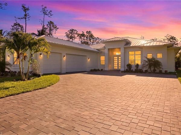 24265 Cock Robin LN, BONITA SPRINGS, FL 34135