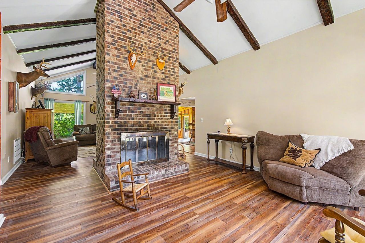 164 Mohican Dr. Photo 43