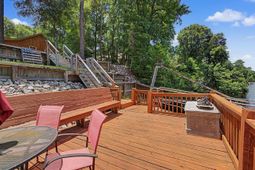 164 Mohican Dr. photo 4