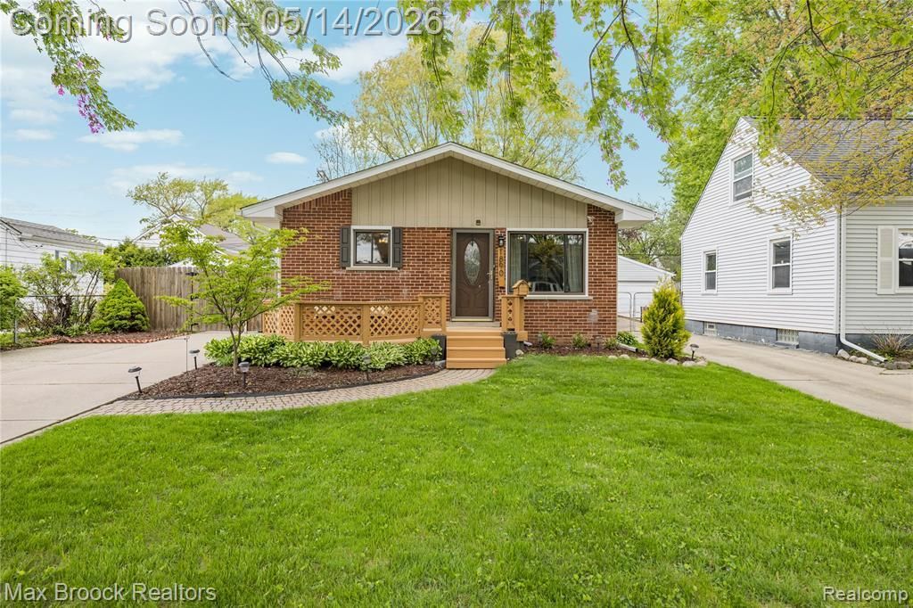 1890 Princeton Road, Berkley, MI 48072 Main Photo