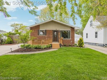 1890 Princeton Road, Berkley, MI 48072