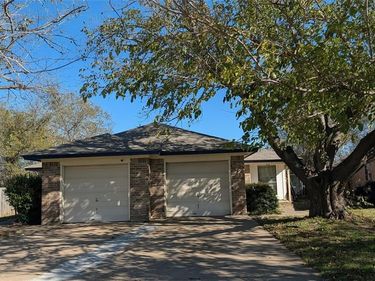 6709 Ridgecrest Court, Fort Worth, TX 76133