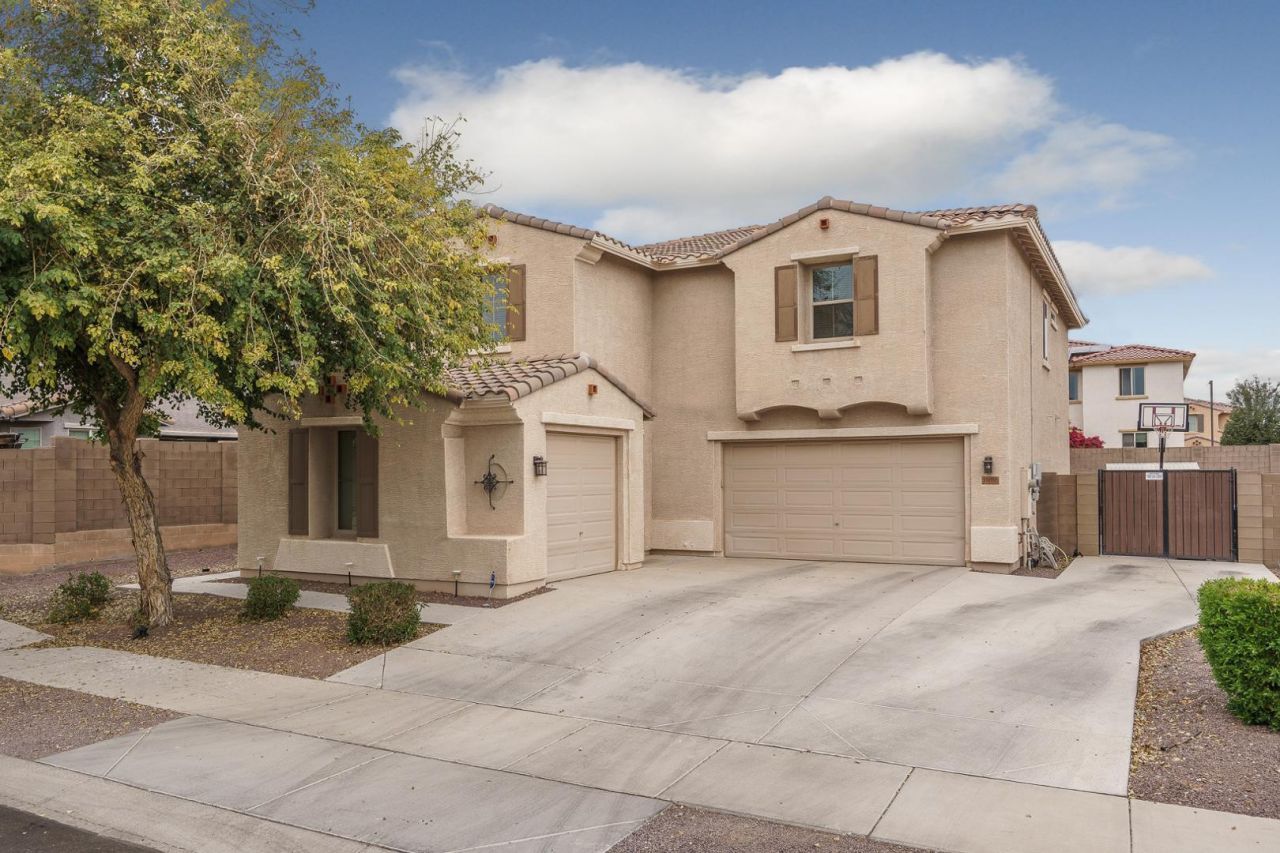 15658 W Cortez Street, Surprise, AZ 85379 Main Photo