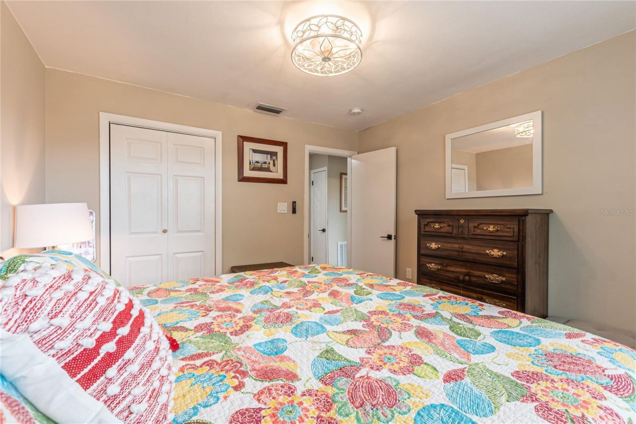 5233 Hill Drive, Zephyrhills, FL 33542 Photo