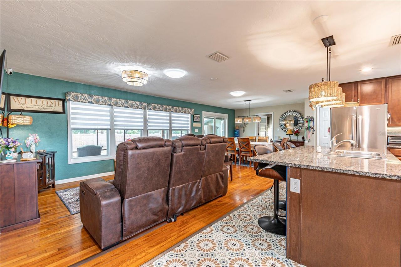 5233 Hill Drive, Zephyrhills, FL 33542 Photo