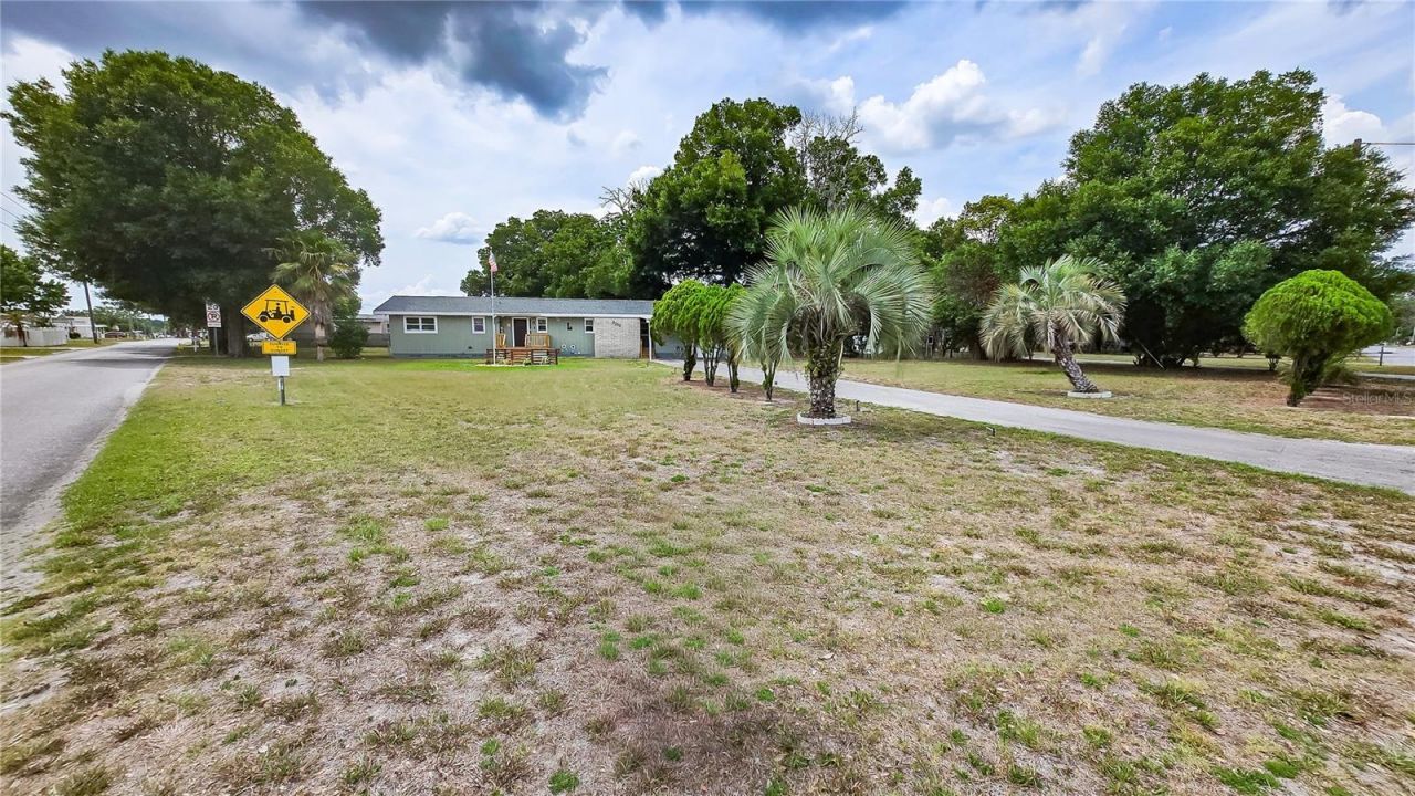 5233 Hill Drive, Zephyrhills, FL 33542 Photo