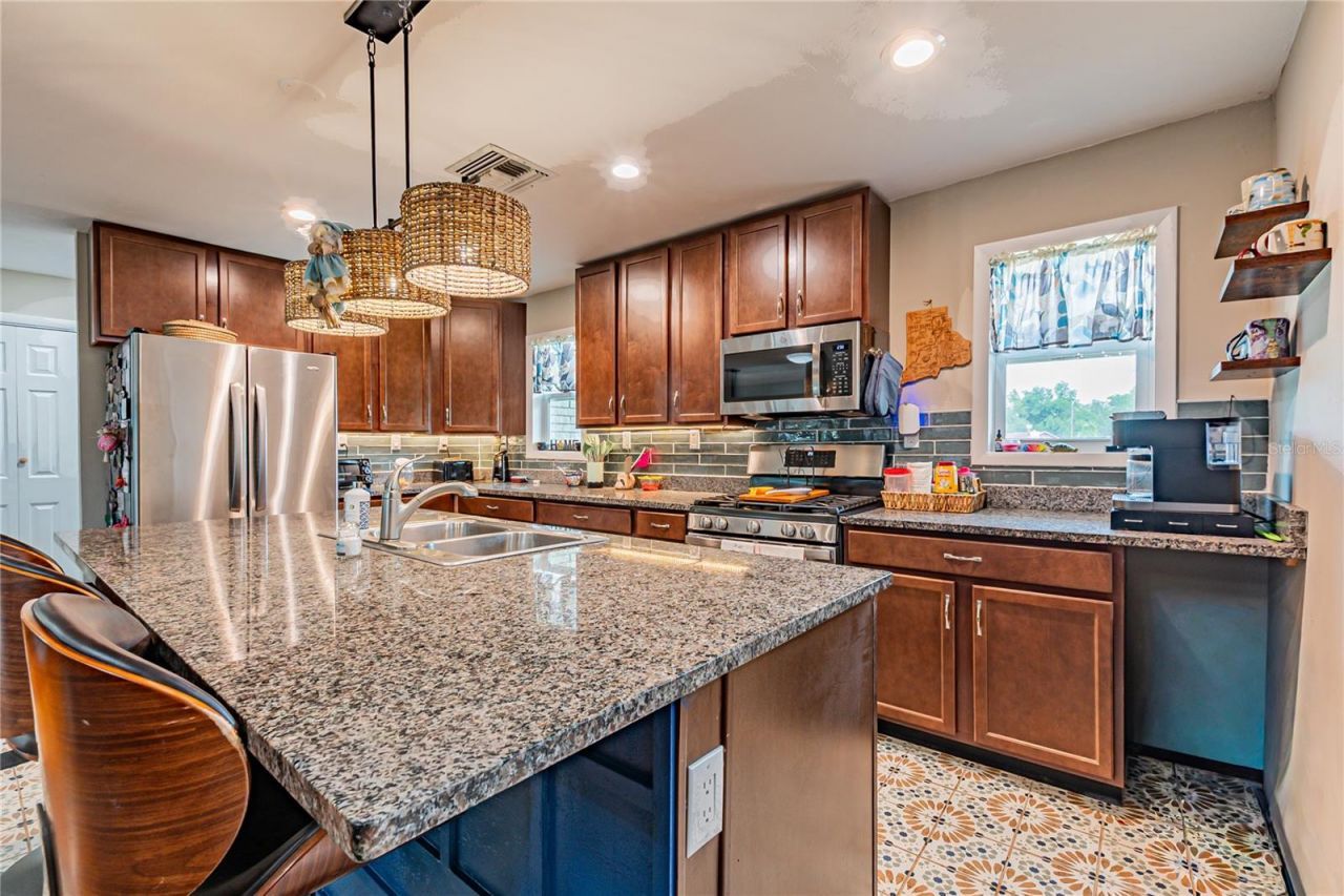 5233 Hill Drive, Zephyrhills, FL 33542 Photo