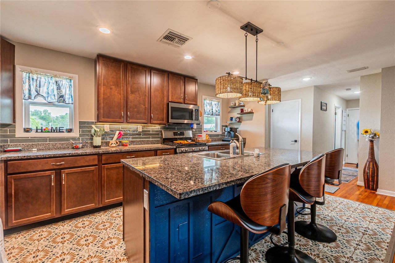5233 Hill Drive, Zephyrhills, FL 33542 Photo