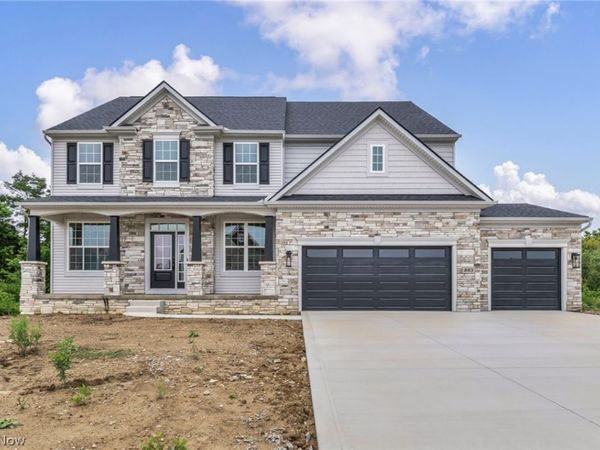 883 White Willow Lane, Brunswick, OH 44212