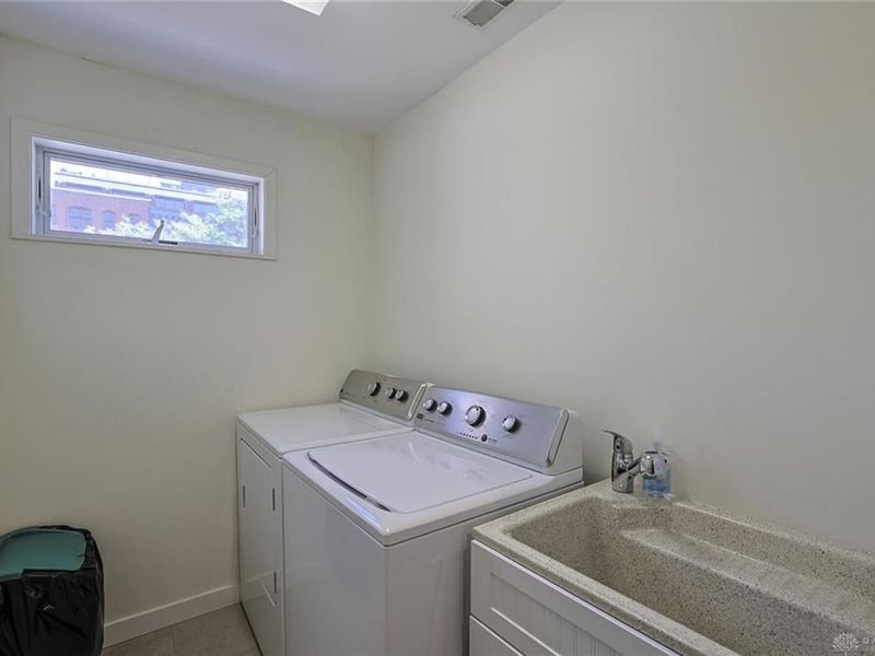 136 Canal Boat Court, Dayton, OH 45402 Photo 21