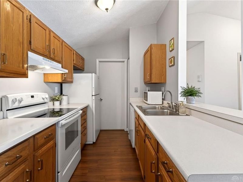 148 Mallard Glen Drive, Unit 8, Centerville, OH 45458 Photo 8