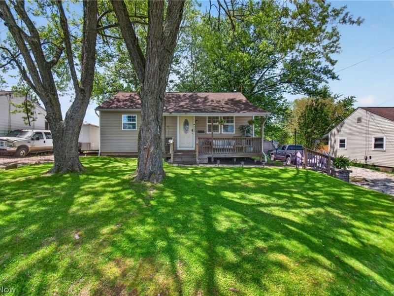 143 25th St. NW, Massillon, OH 44647 Photo 2